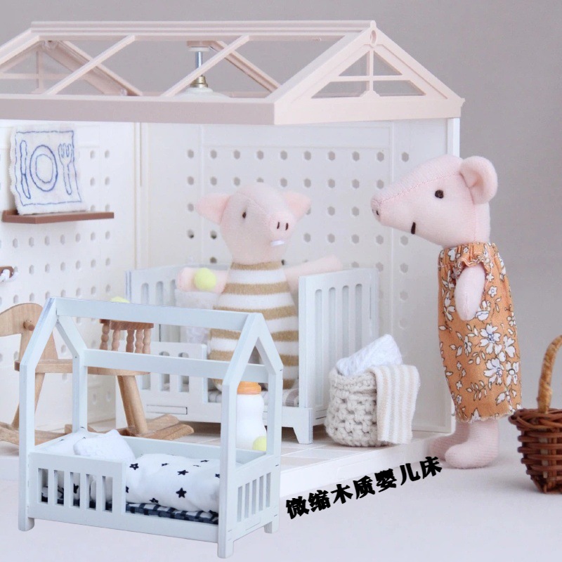 1:12 Miniature Wooden Baby Cri - Baby Nursery Age recension och pris