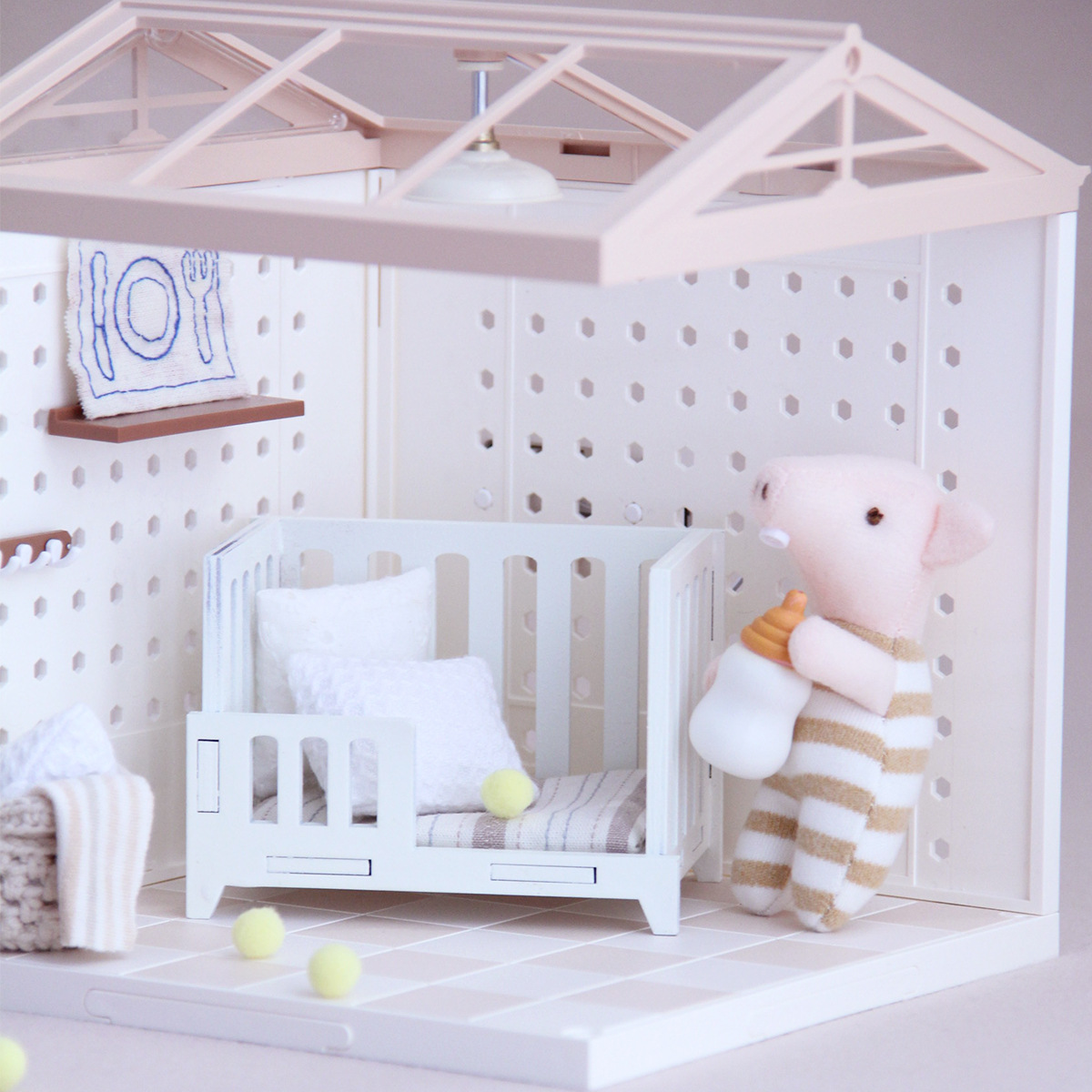 1:12 Miniature Wooden Baby Cri - Baby Nursery Age recension och pris