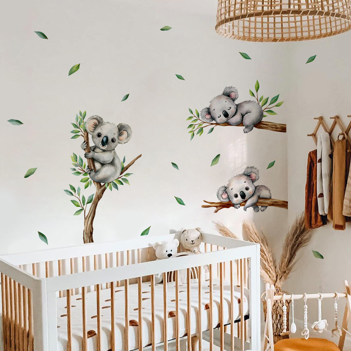 Cartoon Koala Climbing Tree Br - Baby Nursery Wall Mural recension och pris